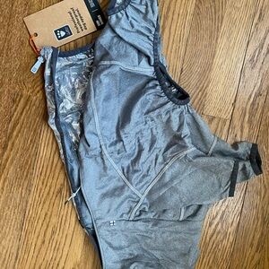 Hurtta Dog Body Warmer, Size 14M, New with tags, never worn, price of new $74